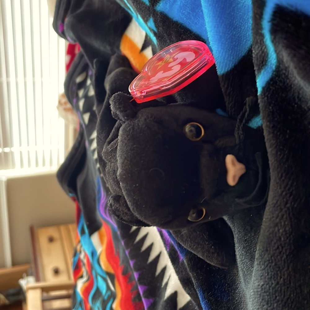 I’m selling a Vintage TY The Beanie Babies Collection "Velvet" Black Panther